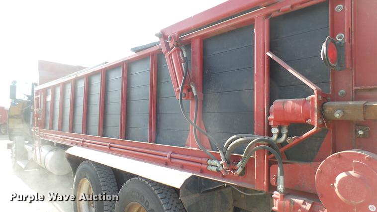 image for item DC2424 2000 Kenworth W900 manure spreader truck