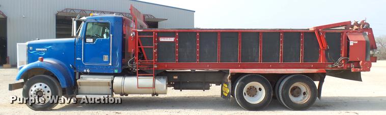 image for item DC2425 2000 Kenworth W900 manure spreader truck