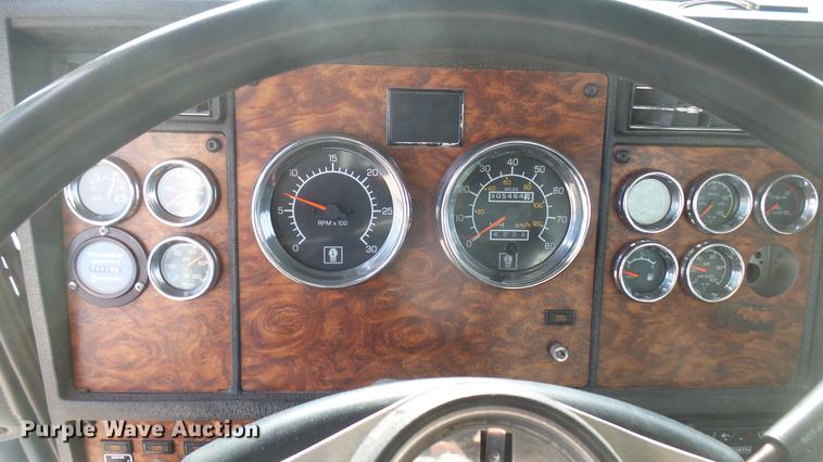 image for item DC2425 2000 Kenworth W900 manure spreader truck