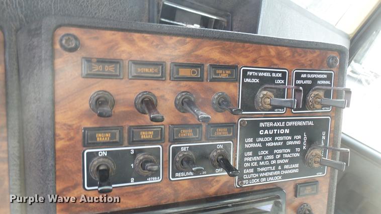 image for item DC2425 2000 Kenworth W900 manure spreader truck