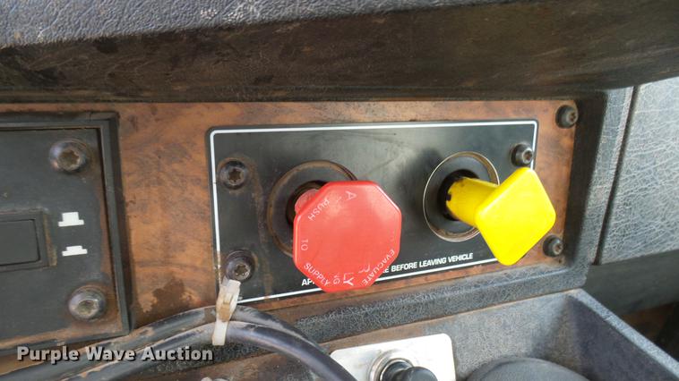 image for item DC2425 2000 Kenworth W900 manure spreader truck