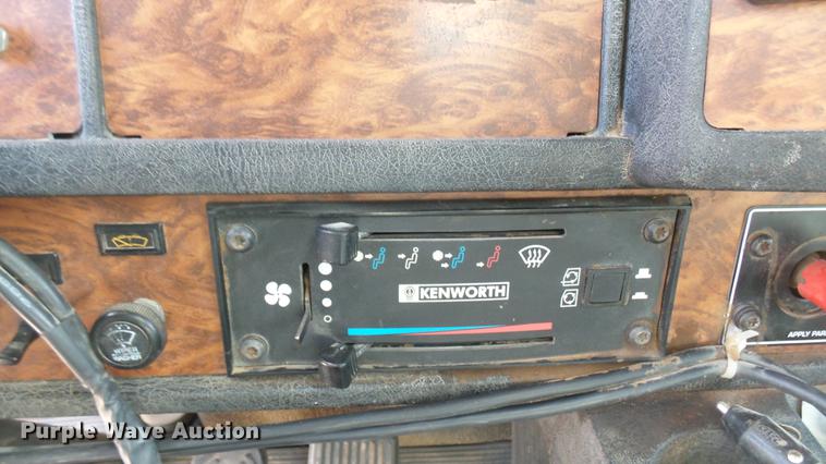 image for item DC2425 2000 Kenworth W900 manure spreader truck