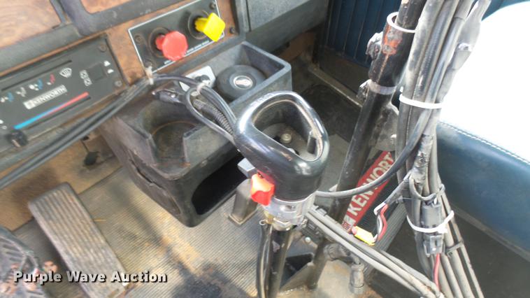 image for item DC2425 2000 Kenworth W900 manure spreader truck