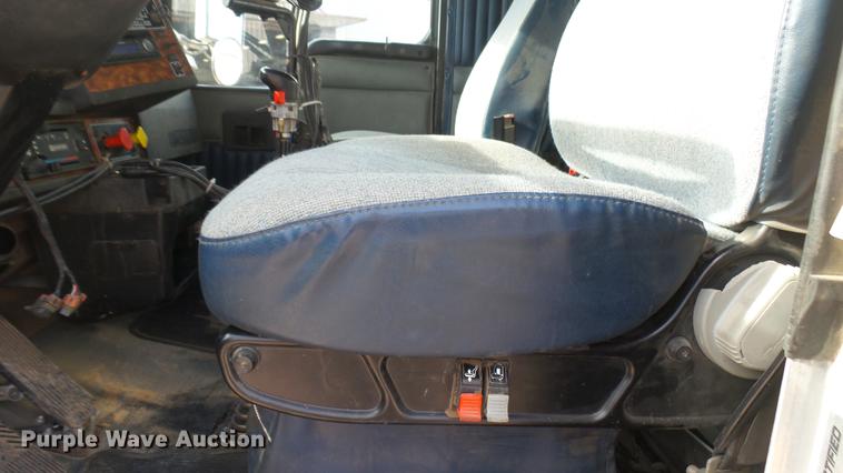 image for item DC2425 2000 Kenworth W900 manure spreader truck