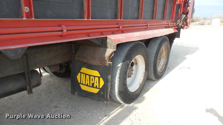 image for item DC2425 2000 Kenworth W900 manure spreader truck