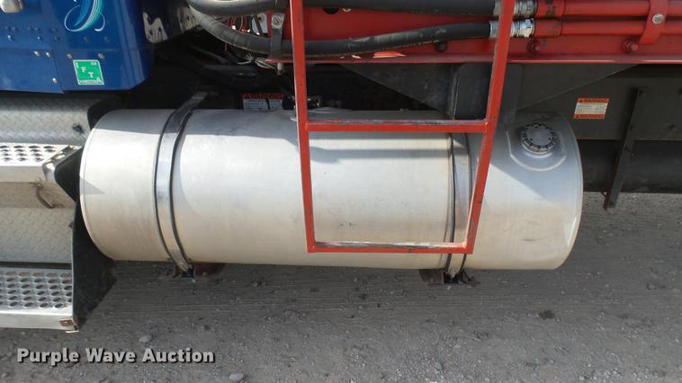 image for item DC2425 2000 Kenworth W900 manure spreader truck