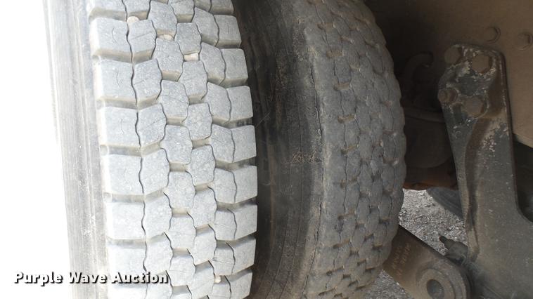 image for item DC2425 2000 Kenworth W900 manure spreader truck