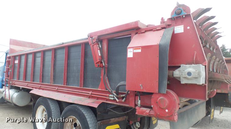 image for item DC2425 2000 Kenworth W900 manure spreader truck