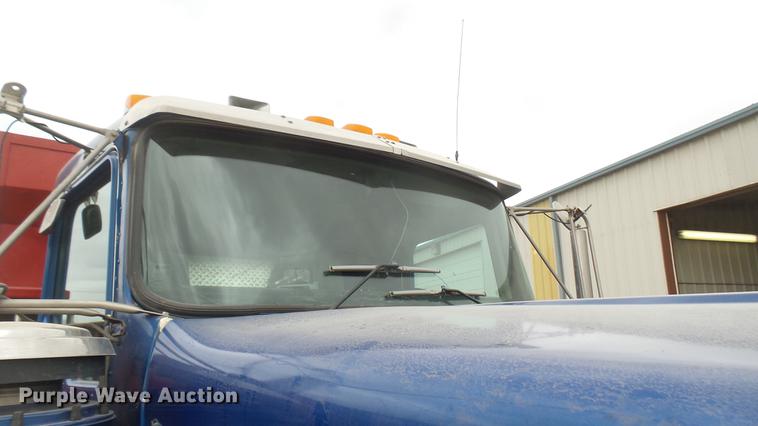 image for item DC2425 2000 Kenworth W900 manure spreader truck