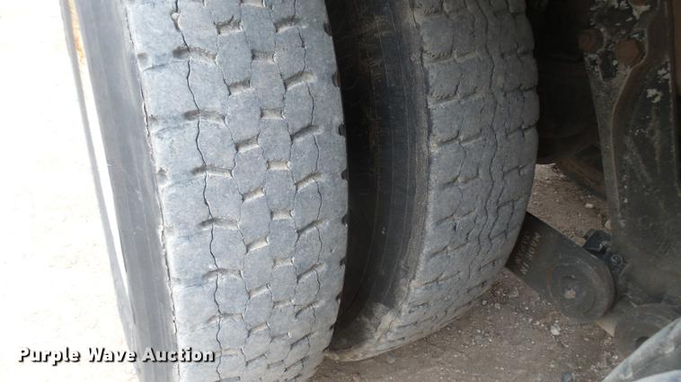 image for item DC2425 2000 Kenworth W900 manure spreader truck