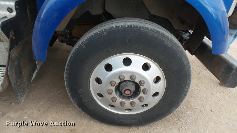 image for item DC2425 2000 Kenworth W900 manure spreader truck