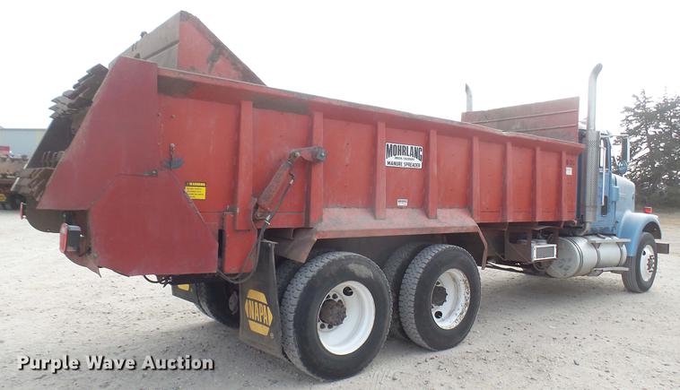 image for item DC2426 1986 International F9370 manure spreader truck