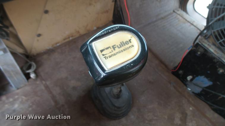 image for item DC2426 1986 International F9370 manure spreader truck