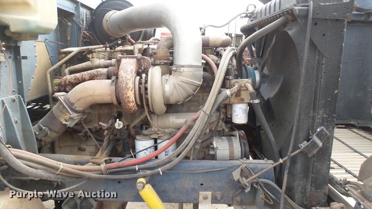 image for item DC2426 1986 International F9370 manure spreader truck