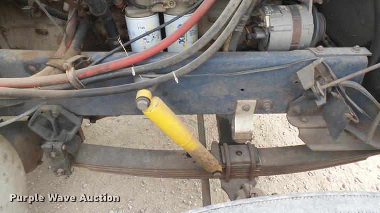 image for item DC2426 1986 International F9370 manure spreader truck