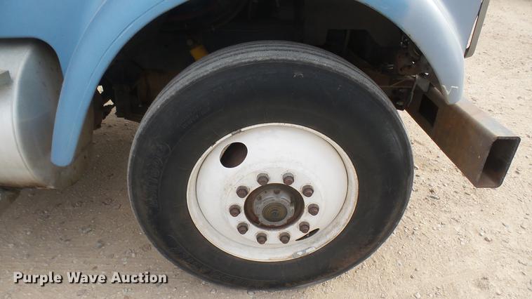 image for item DC2426 1986 International F9370 manure spreader truck