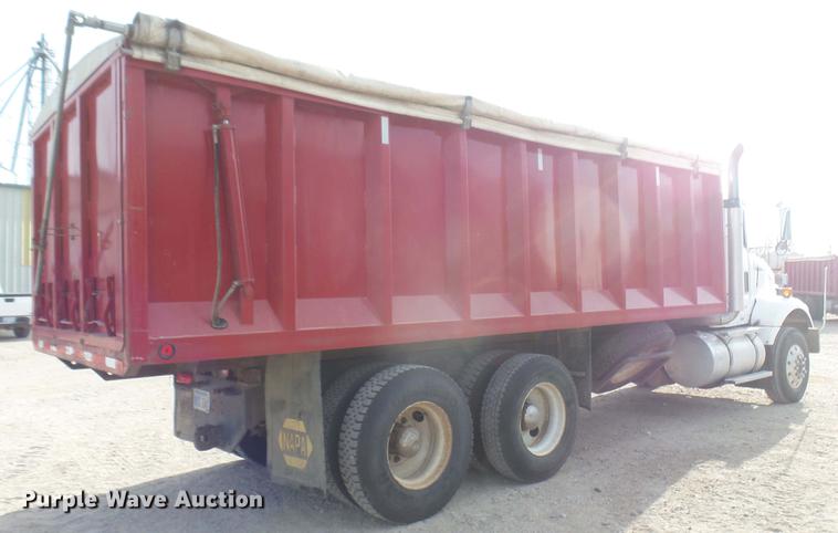 image for item DC2427 1990 Kenworth T450 grain truck