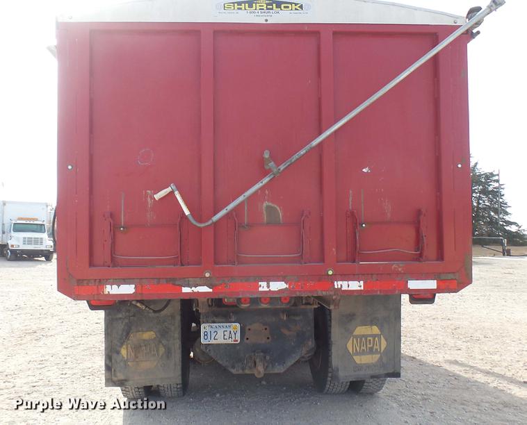 image for item DC2427 1990 Kenworth T450 grain truck