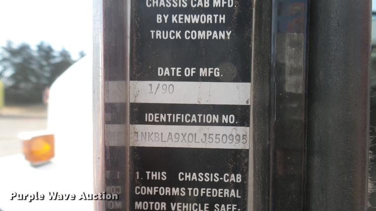 image for item DC2427 1990 Kenworth T450 grain truck