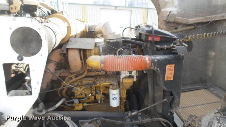 image for item DC2427 1990 Kenworth T450 grain truck