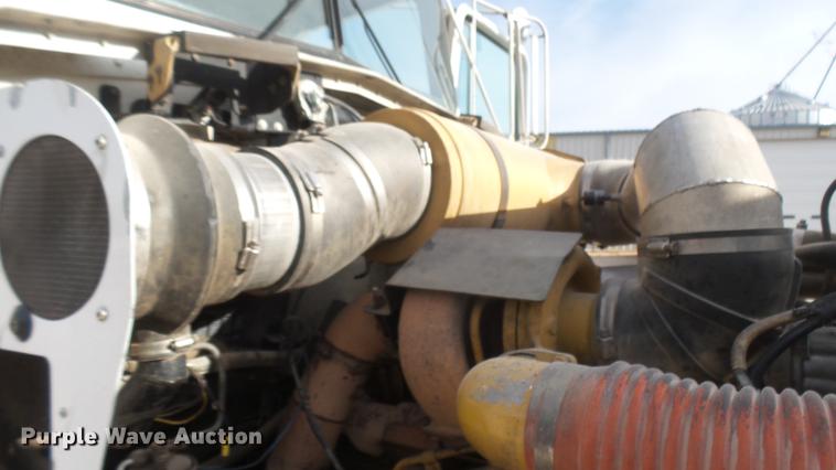 image for item DC2427 1990 Kenworth T450 grain truck