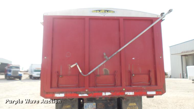 image for item DC2427 1990 Kenworth T450 grain truck