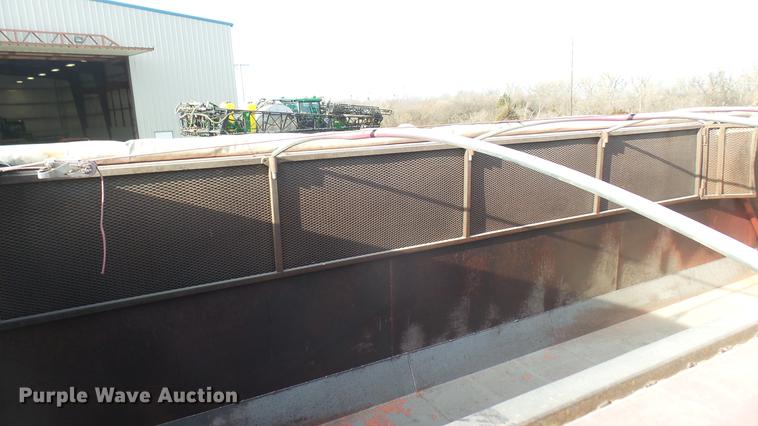 image for item DC2427 1990 Kenworth T450 grain truck