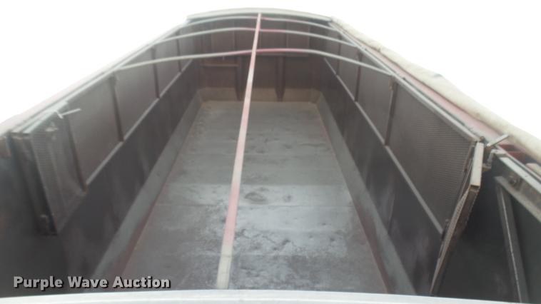 image for item DC2427 1990 Kenworth T450 grain truck