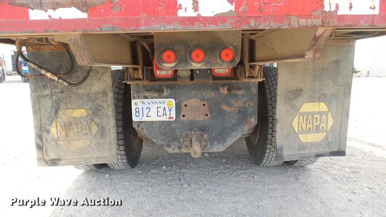 image for item DC2427 1990 Kenworth T450 grain truck