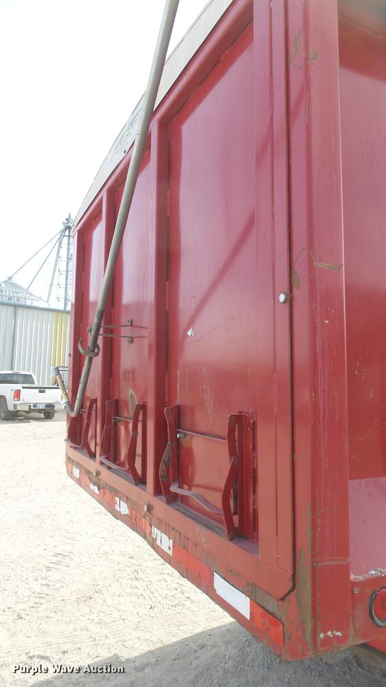 image for item DC2427 1990 Kenworth T450 grain truck