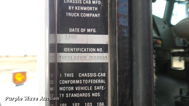 image for item DC2427 1990 Kenworth T450 grain truck