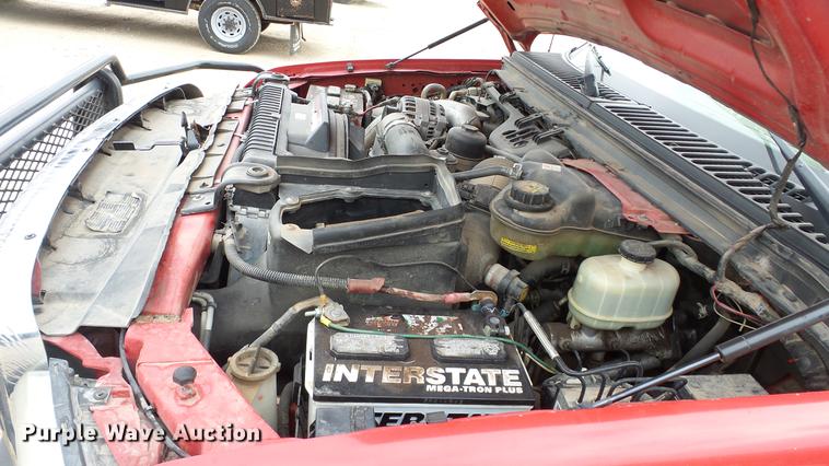 image for item DC2432 2006 Ford F350 Super Duty XLT flatbed pickup truck