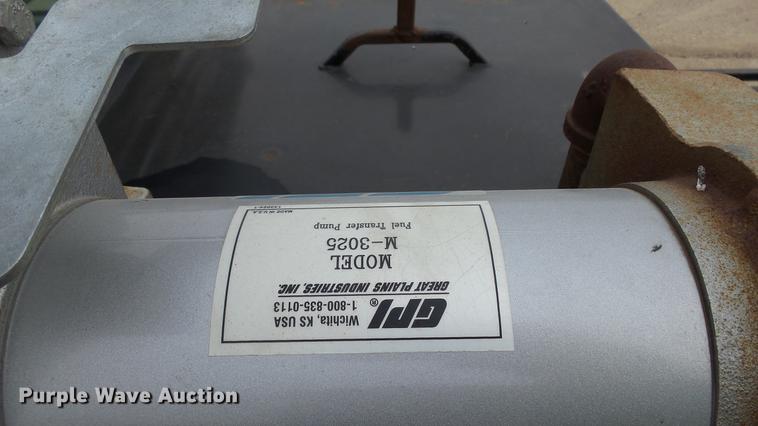 image for item DC2432 2006 Ford F350 Super Duty XLT flatbed pickup truck