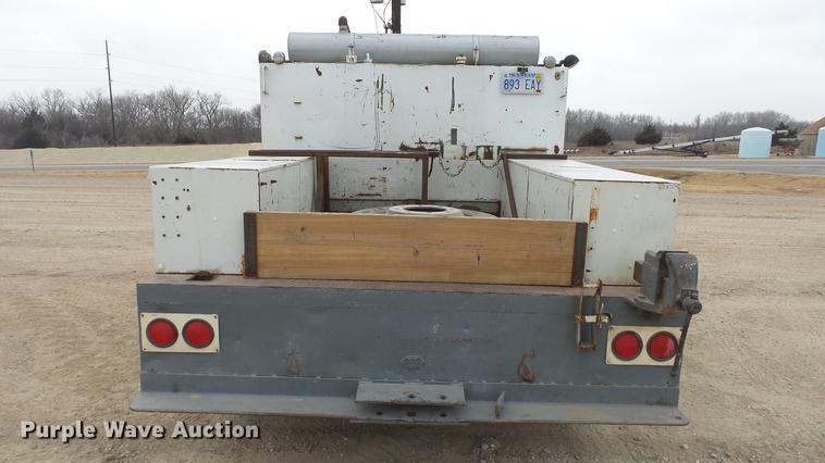 image for item DC2433 1991 Chevrolet Kodiak service truck