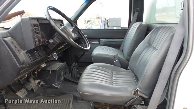 image for item DC2433 1991 Chevrolet Kodiak service truck