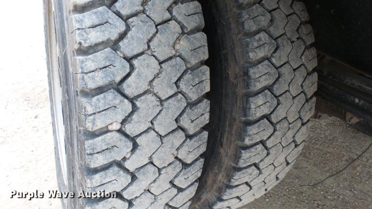 image for item DC2433 1991 Chevrolet Kodiak service truck