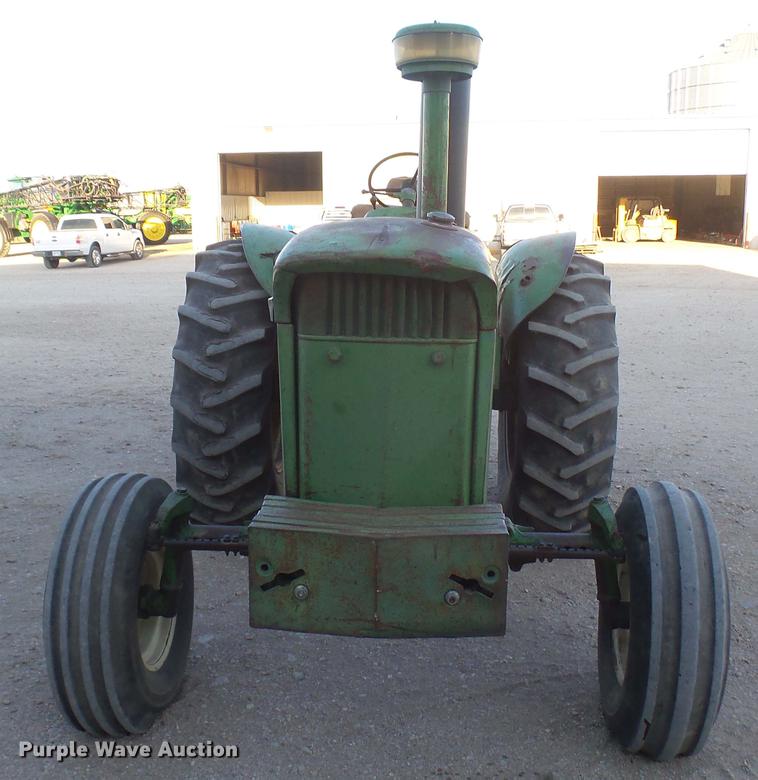 image for item DC2434 John Deere 4010 tractor
