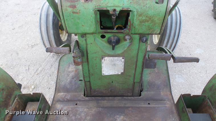 image for item DC2434 John Deere 4010 tractor