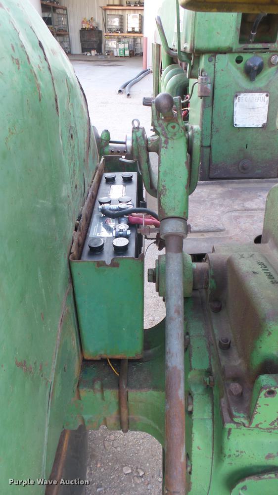 image for item DC2434 John Deere 4010 tractor