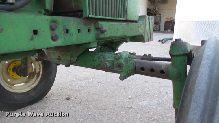 image for item DC2434 John Deere 4010 tractor