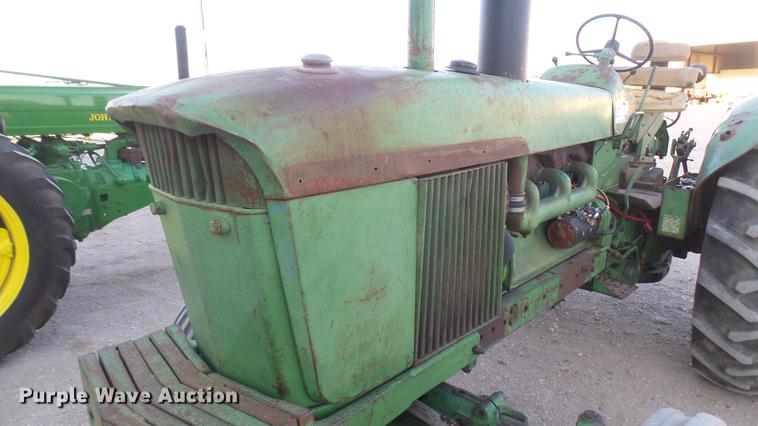 image for item DC2434 John Deere 4010 tractor