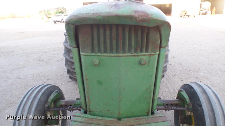 image for item DC2434 John Deere 4010 tractor