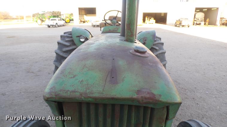 image for item DC2434 John Deere 4010 tractor