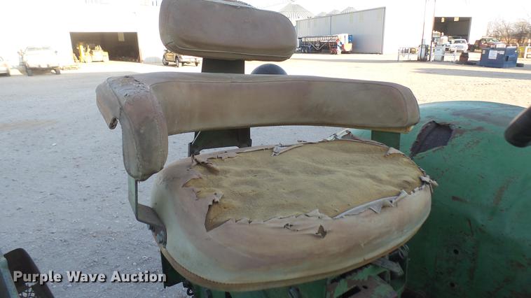 image for item DC2434 John Deere 4010 tractor