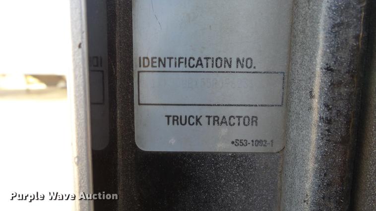 image for item DC2437 2005 Kenworth T800B semi truck