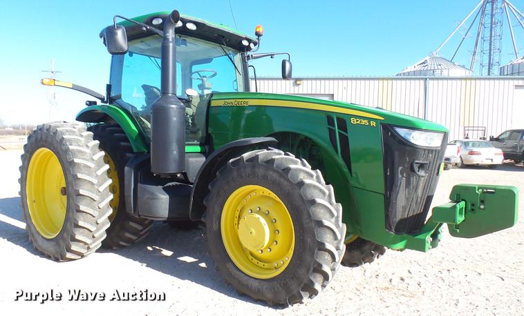 image for item DC2439 2013 John Deere 8235R MFWD tractor