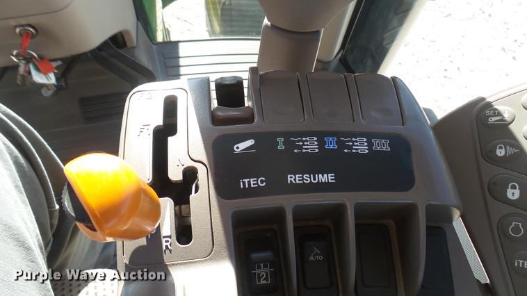 image for item DC2439 2013 John Deere 8235R MFWD tractor