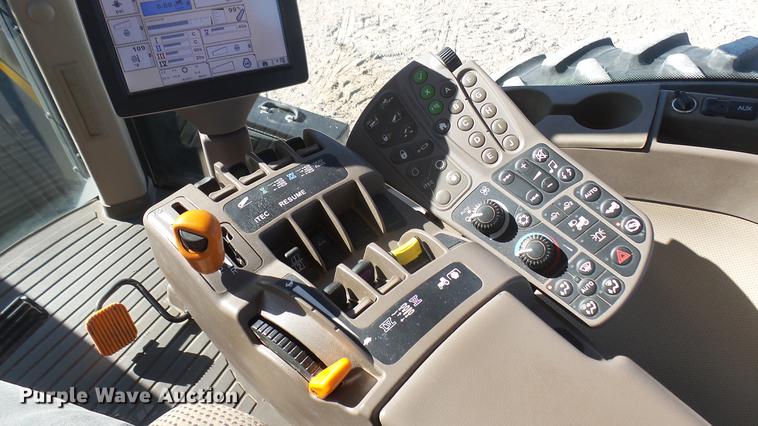 image for item DC2440 2013 John Deere 8360R MFWD tractor