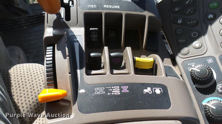 image for item DC2440 2013 John Deere 8360R MFWD tractor