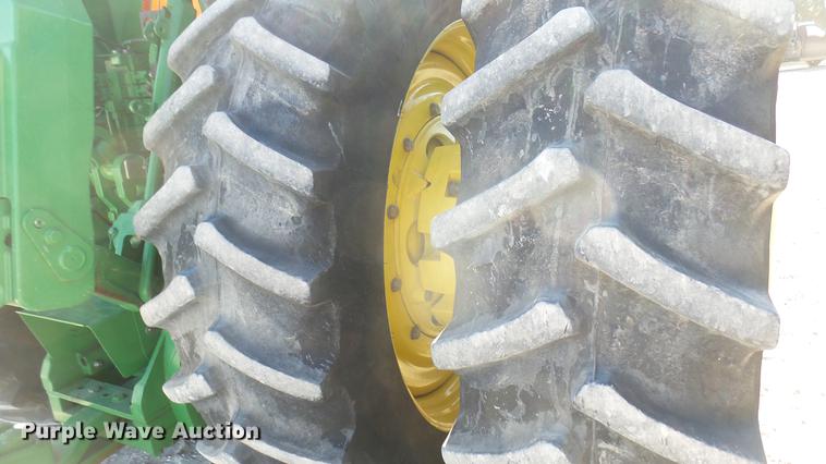 image for item DC2440 2013 John Deere 8360R MFWD tractor